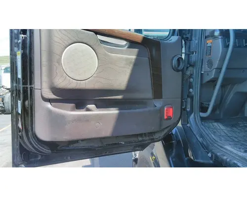 VOLVO VNL 1999-2025 DOOR ASSEMBLY, FRONT