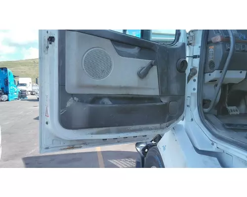VOLVO VNL 1999-2025 DOOR ASSEMBLY, FRONT
