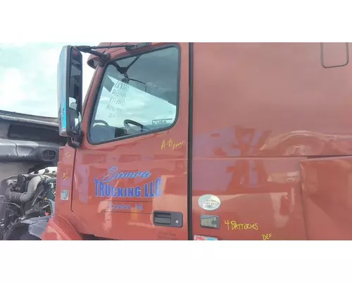 VOLVO VNL 1999-2025 DOOR ASSEMBLY, FRONT