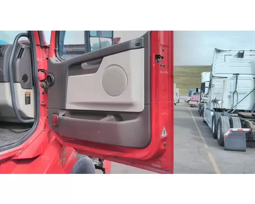 VOLVO VNL 1999-2025 DOOR ASSEMBLY, FRONT