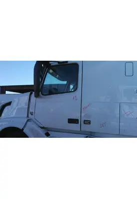 VOLVO VNL 1999-2025 DOOR ASSEMBLY, FRONT