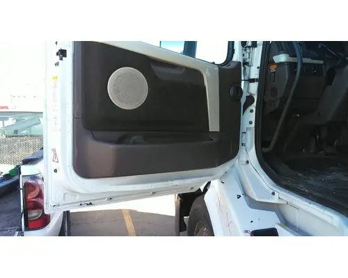VOLVO VNL 1999-2025 DOOR ASSEMBLY, FRONT