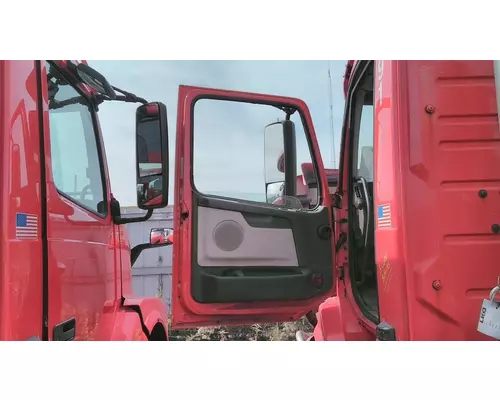VOLVO VNL 1999-2025 DOOR ASSEMBLY, FRONT