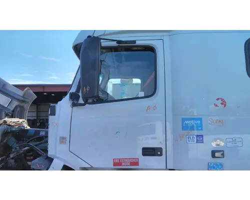 VOLVO VNL 1999-2025 DOOR ASSEMBLY, FRONT