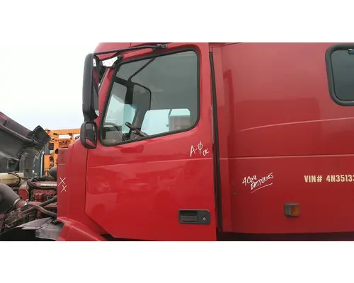 VOLVO VNL 1999-2025 DOOR ASSEMBLY, FRONT