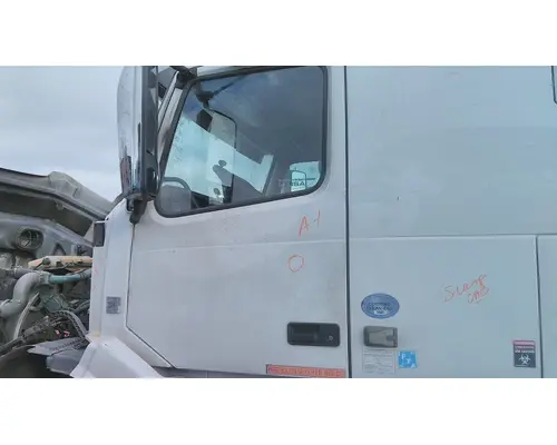 VOLVO VNL 1999-2025 DOOR ASSEMBLY, FRONT