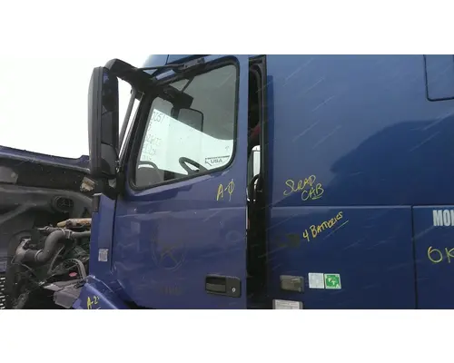 VOLVO VNL 1999-2025 DOOR ASSEMBLY, FRONT