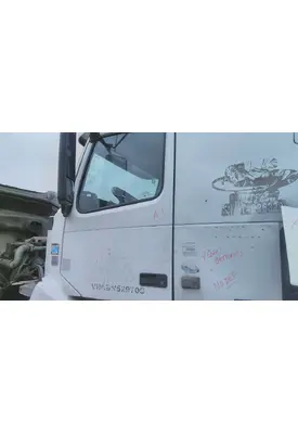 VOLVO VNL 1999-2025 DOOR ASSEMBLY, FRONT