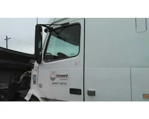 VOLVO VNL 1999-2025 DOOR ASSEMBLY, FRONT