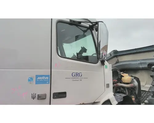 VOLVO VNL 1999-2025 DOOR ASSEMBLY, FRONT