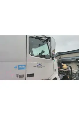 VOLVO VNL 1999-2025 DOOR ASSEMBLY, FRONT