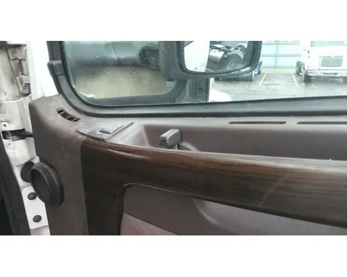 VOLVO VNL 1999-2025 DOOR ASSEMBLY, FRONT