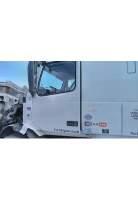 VOLVO VNL 1999-2025 DOOR ASSEMBLY, FRONT