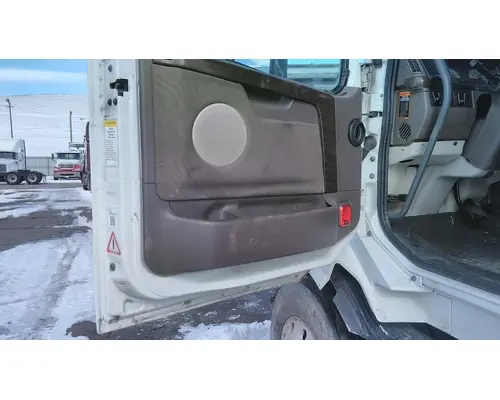 VOLVO VNL 1999-2025 DOOR ASSEMBLY, FRONT