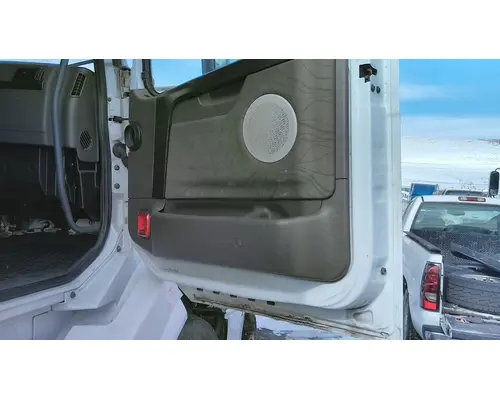 VOLVO VNL 1999-2025 DOOR ASSEMBLY, FRONT