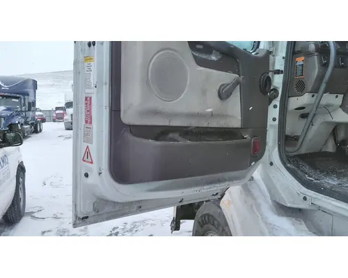 VOLVO VNL 1999-2025 DOOR ASSEMBLY, FRONT