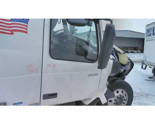 VOLVO VNL 1999-2025 DOOR ASSEMBLY, FRONT