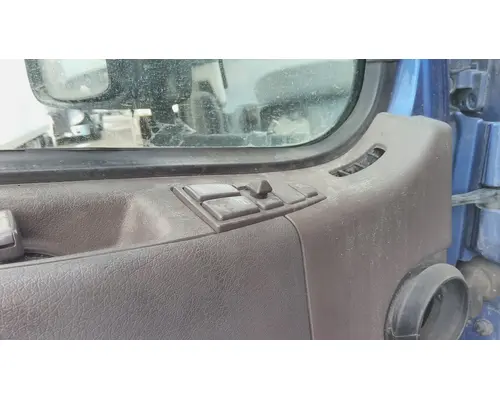 VOLVO VNL 1999-2025 DOOR ASSEMBLY, FRONT