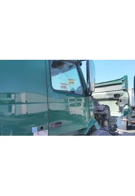 VOLVO VNL 1999-2025 DOOR ASSEMBLY, FRONT