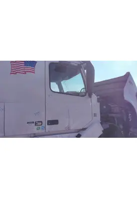 VOLVO VNL 1999-2025 DOOR ASSEMBLY, FRONT