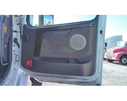 VOLVO VNL 1999-2025 DOOR ASSEMBLY, FRONT