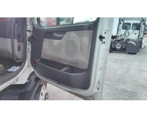 VOLVO VNL 1999-2025 DOOR ASSEMBLY, FRONT