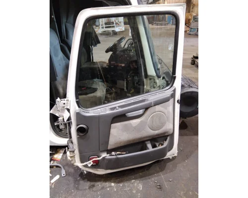 VOLVO VNL 1999-2025 DOOR ASSEMBLY, FRONT