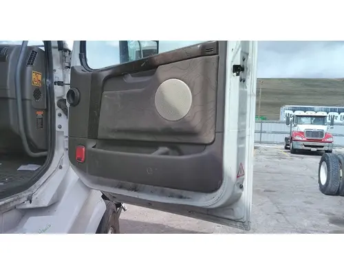 VOLVO VNL 1999-2025 DOOR ASSEMBLY, FRONT