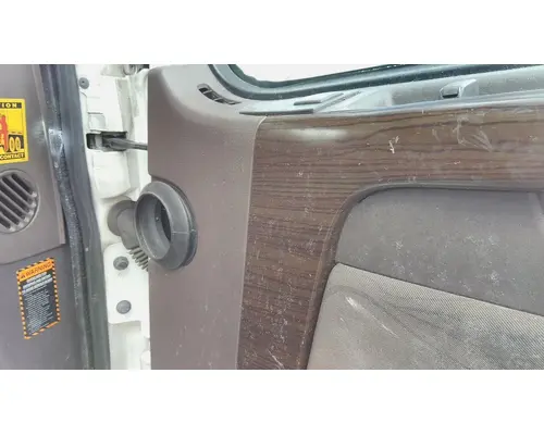 VOLVO VNL 1999-2025 DOOR ASSEMBLY, FRONT