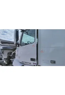 VOLVO VNL 1999-2025 DOOR ASSEMBLY, FRONT