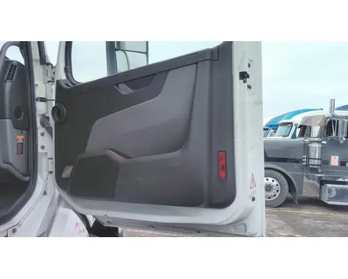 VOLVO VNL 1999-2025 DOOR ASSEMBLY, FRONT