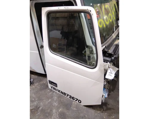 VOLVO VNL 1999-2025 DOOR ASSEMBLY, FRONT