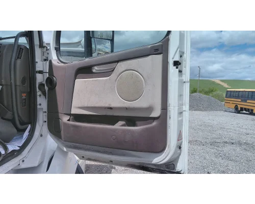VOLVO VNL 1999-2025 DOOR ASSEMBLY, FRONT