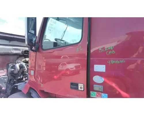 VOLVO VNL 1999-2025 DOOR ASSEMBLY, FRONT