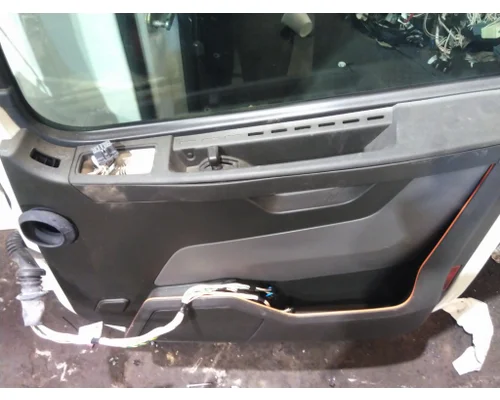 VOLVO VNL 1999-2025 DOOR ASSEMBLY, FRONT