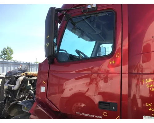 VOLVO VNL 1999-2025 DOOR ASSEMBLY, FRONT