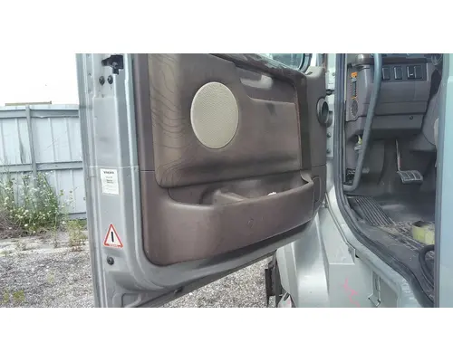 VOLVO VNL 1999-2025 DOOR ASSEMBLY, FRONT