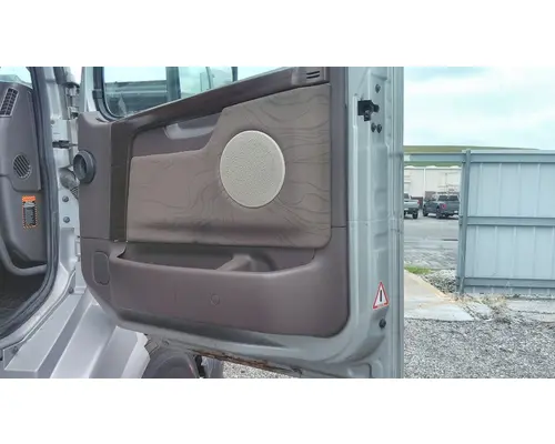 VOLVO VNL 1999-2025 DOOR ASSEMBLY, FRONT