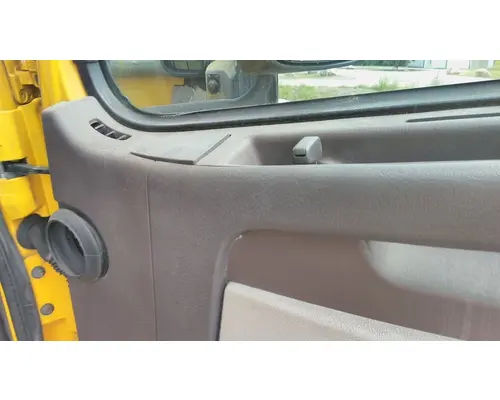 VOLVO VNL 1999-2025 DOOR ASSEMBLY, FRONT