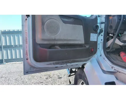 VOLVO VNL 1999-2025 DOOR ASSEMBLY, FRONT