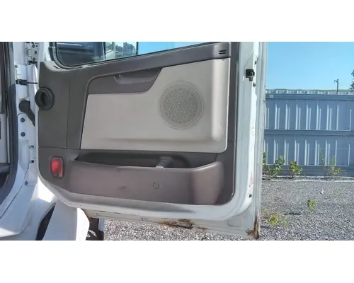 VOLVO VNL 1999-2025 DOOR ASSEMBLY, FRONT