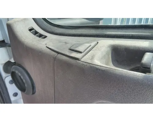 VOLVO VNL 1999-2025 DOOR ASSEMBLY, FRONT