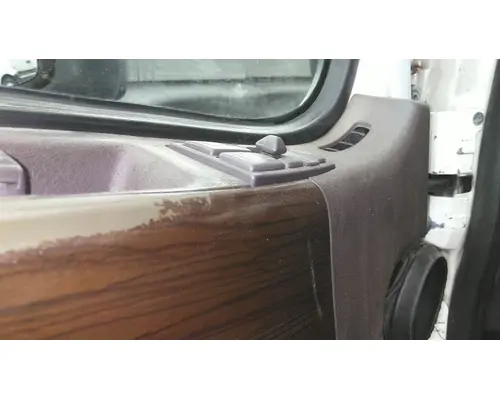 VOLVO VNL 1999-2025 DOOR ASSEMBLY, FRONT