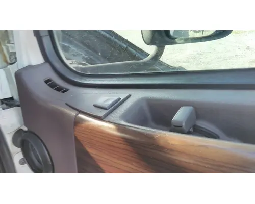 VOLVO VNL 1999-2025 DOOR ASSEMBLY, FRONT