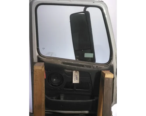 VOLVO VNL 1999-2025 DOOR ASSEMBLY, FRONT