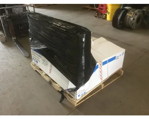 VOLVO VNL 2003-2018 GRILLE