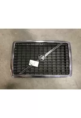 VOLVO VNL 2003-2018 GRILLE