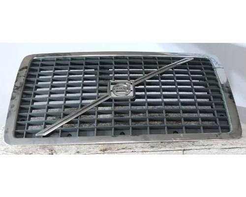 VOLVO VNL 2003-2018 GRILLE