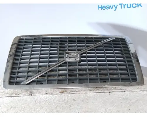 VOLVO VNL 2003-2018 GRILLE