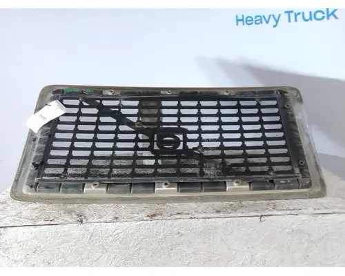 VOLVO VNL 2003-2018 GRILLE